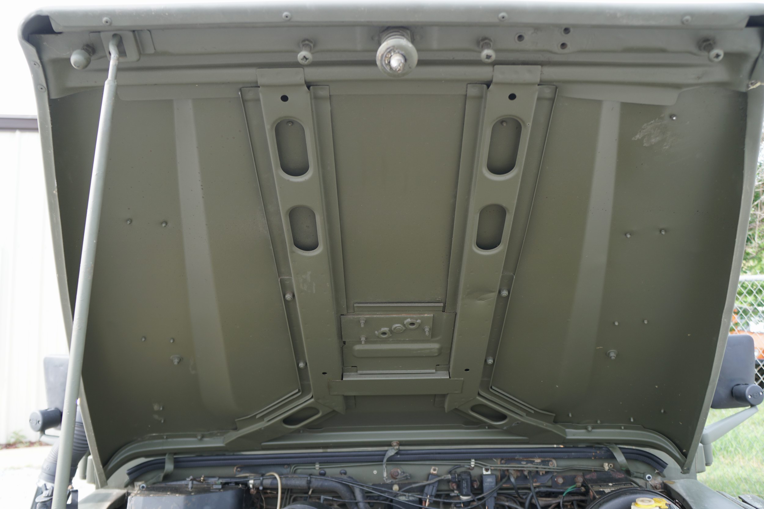 Original British Military Radio Truck Hardtop  TUM ..
