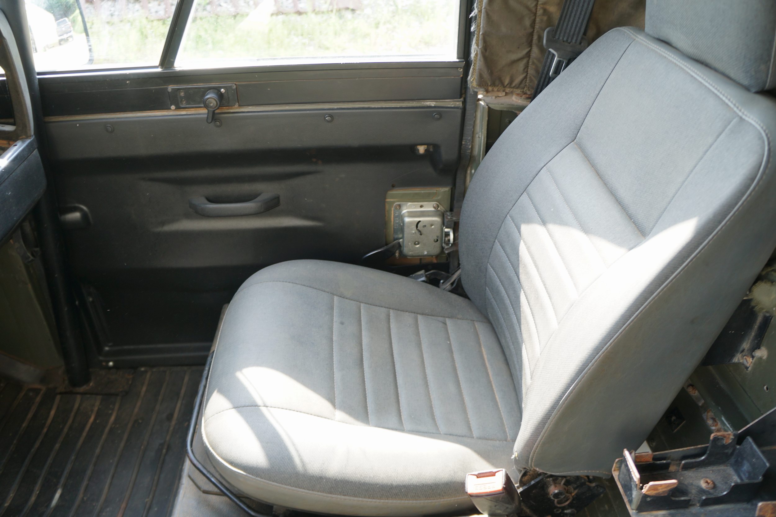 Original British Military Radio Truck Hardtop  TUM ..