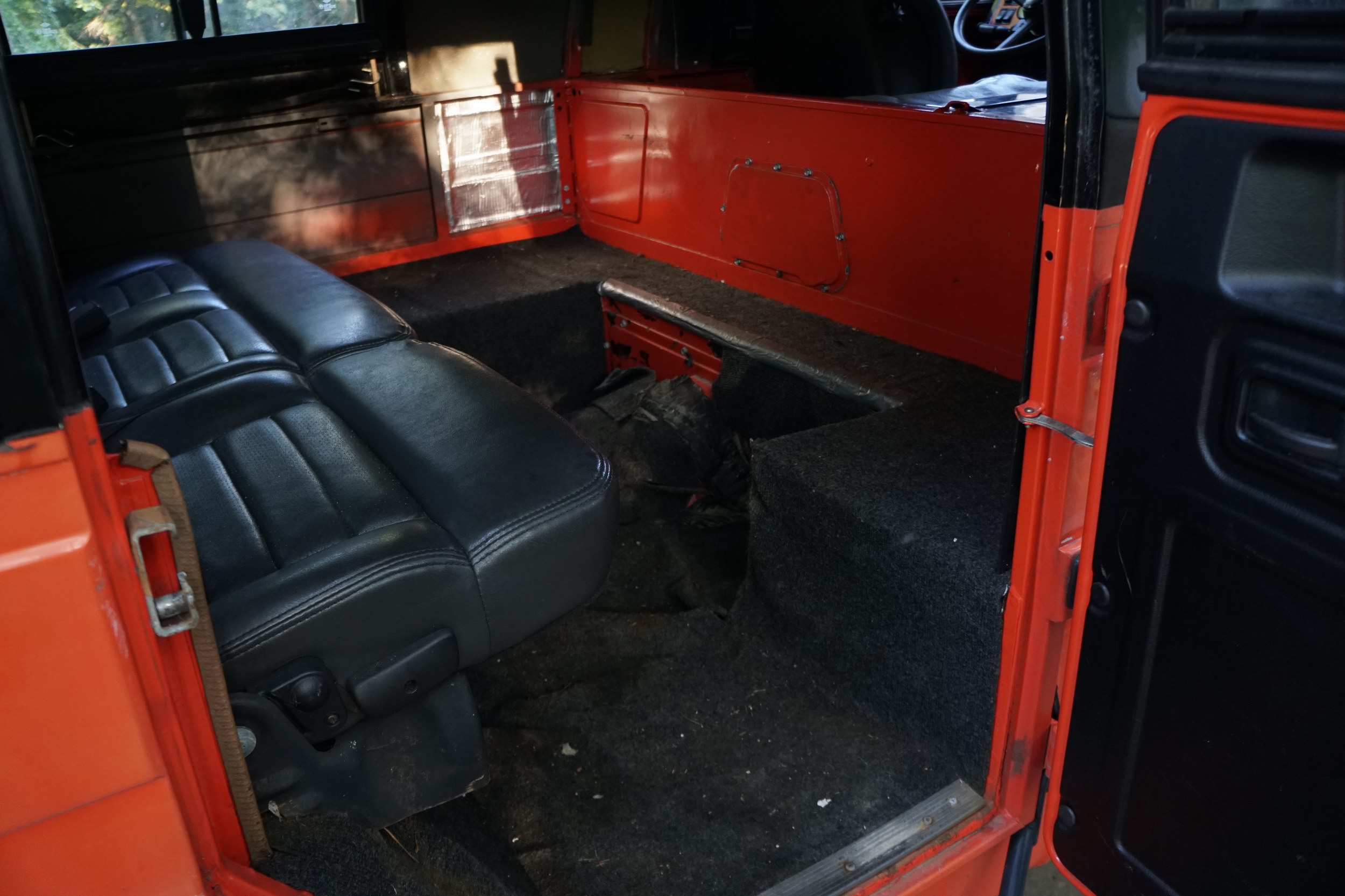 Rare Pinzgauer 718 6x6  Custom 3 Door Crew Cab  
 ..