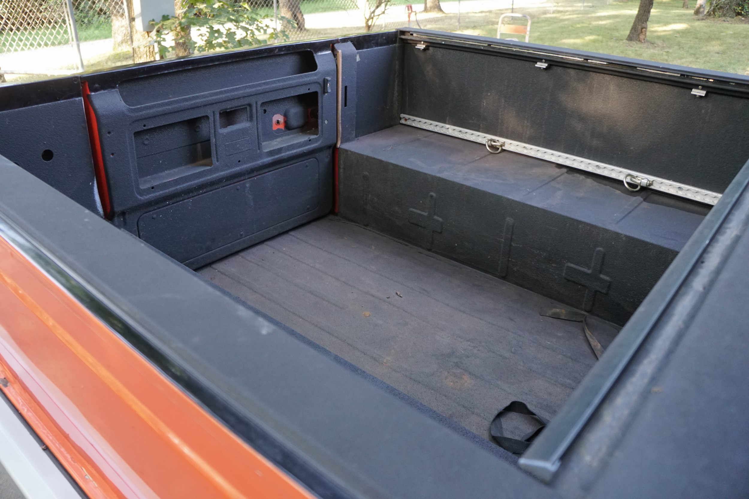Rare Pinzgauer 718 6x6  Custom 3 Door Crew Cab  
 ..