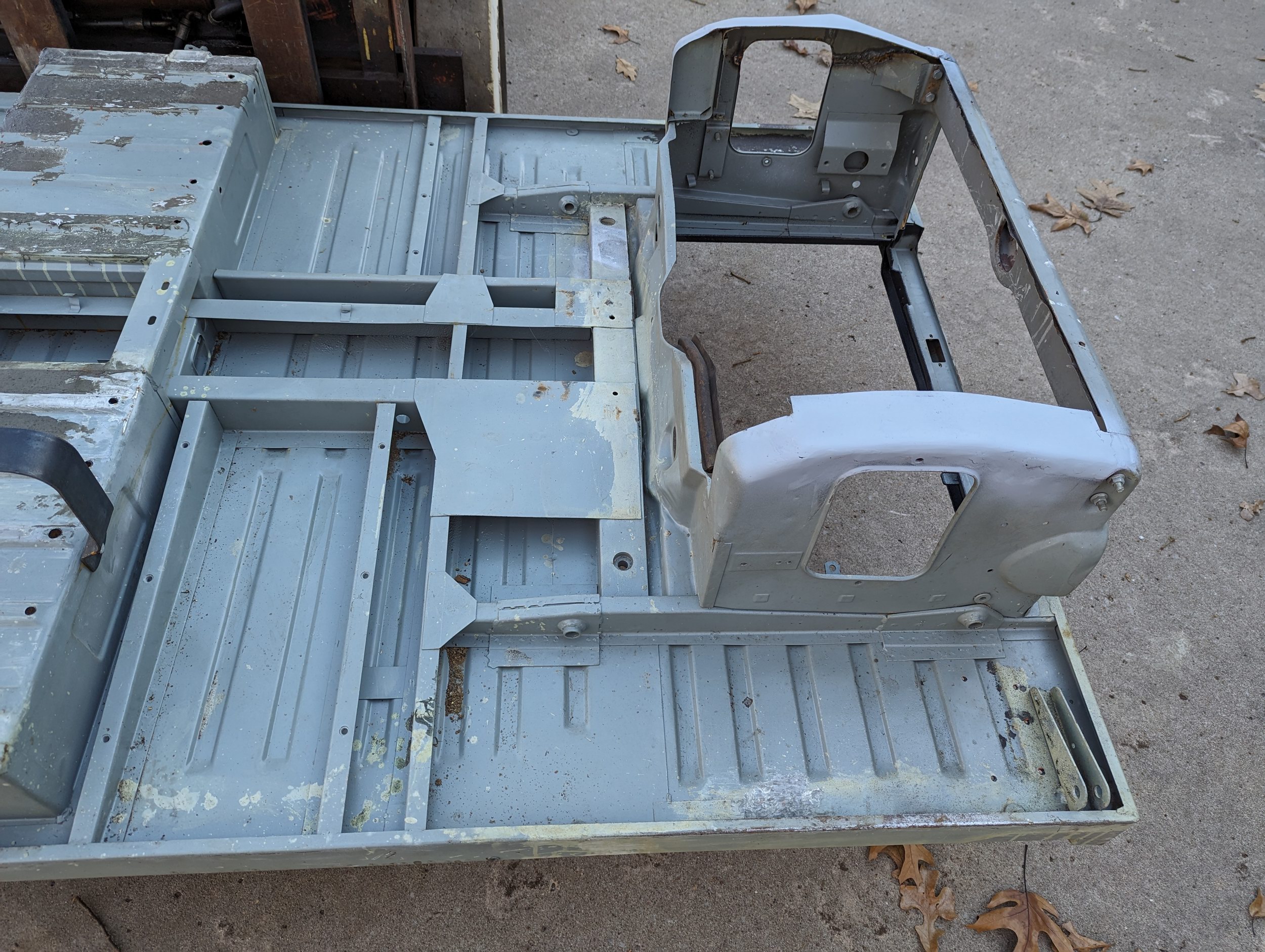 complete Platform Body Series 2  SWB Rhino Lined u ..