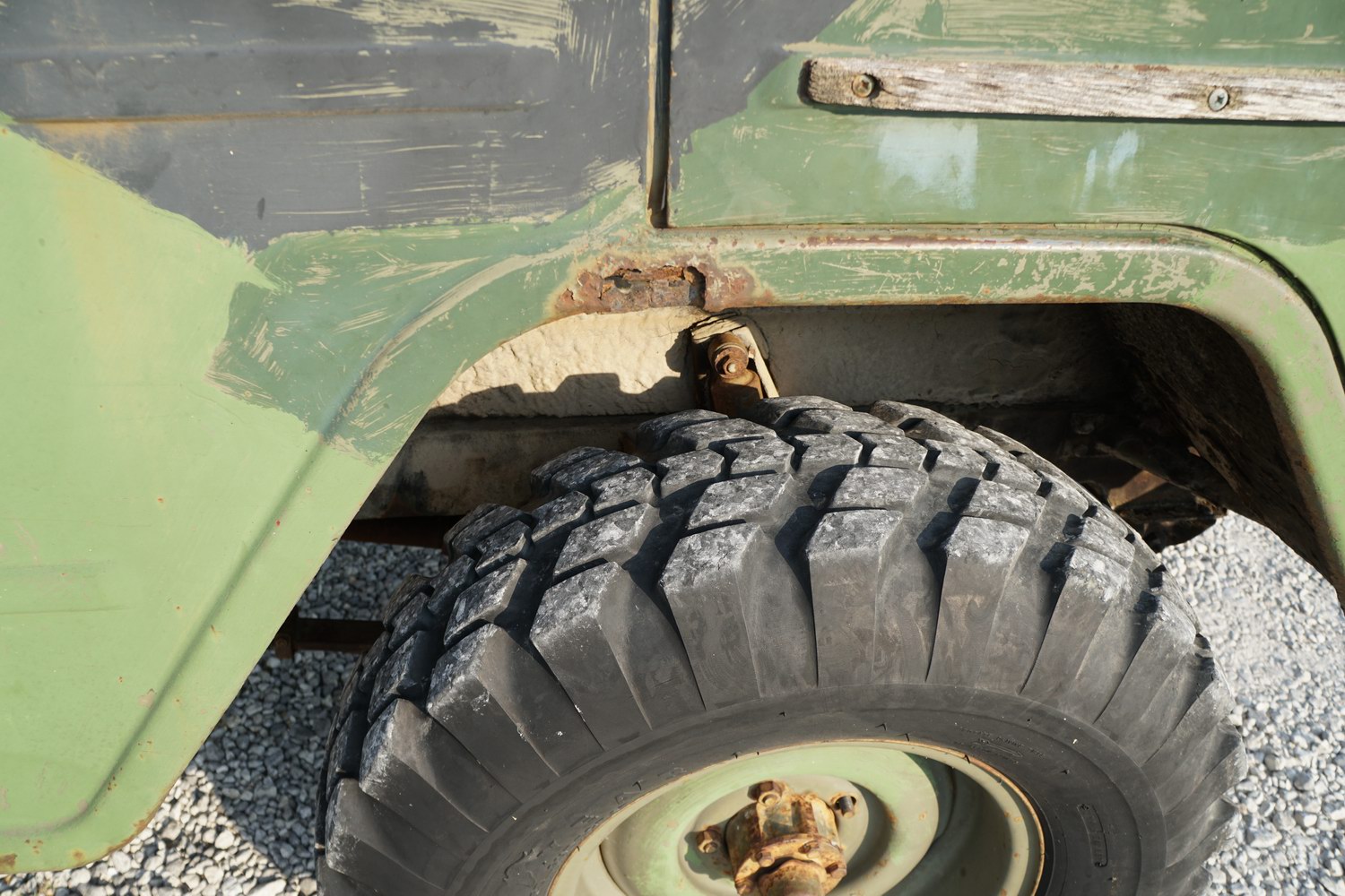 Volvo L3315  Radio Truck from Swedish Army  
The  ..