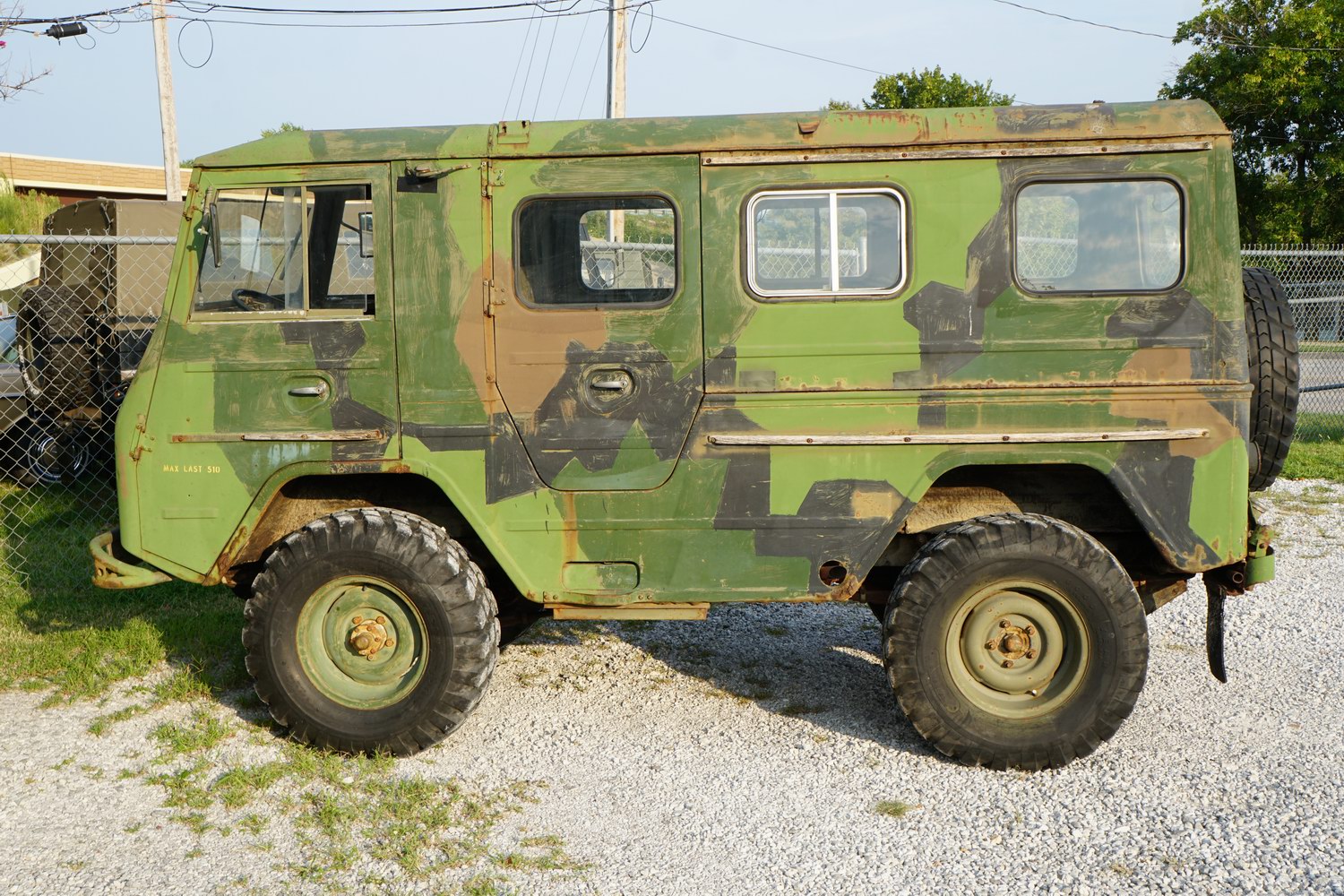 Volvo L3315  Radio Truck from Swedish Army  
The  ..