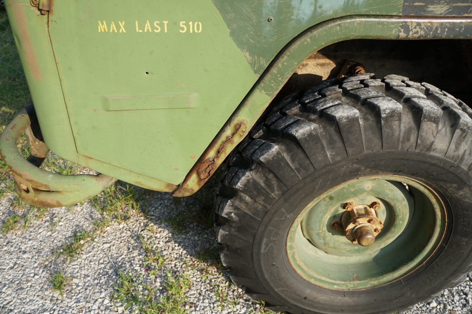 Volvo L3315  Radio Truck from Swedish Army  
The  ..