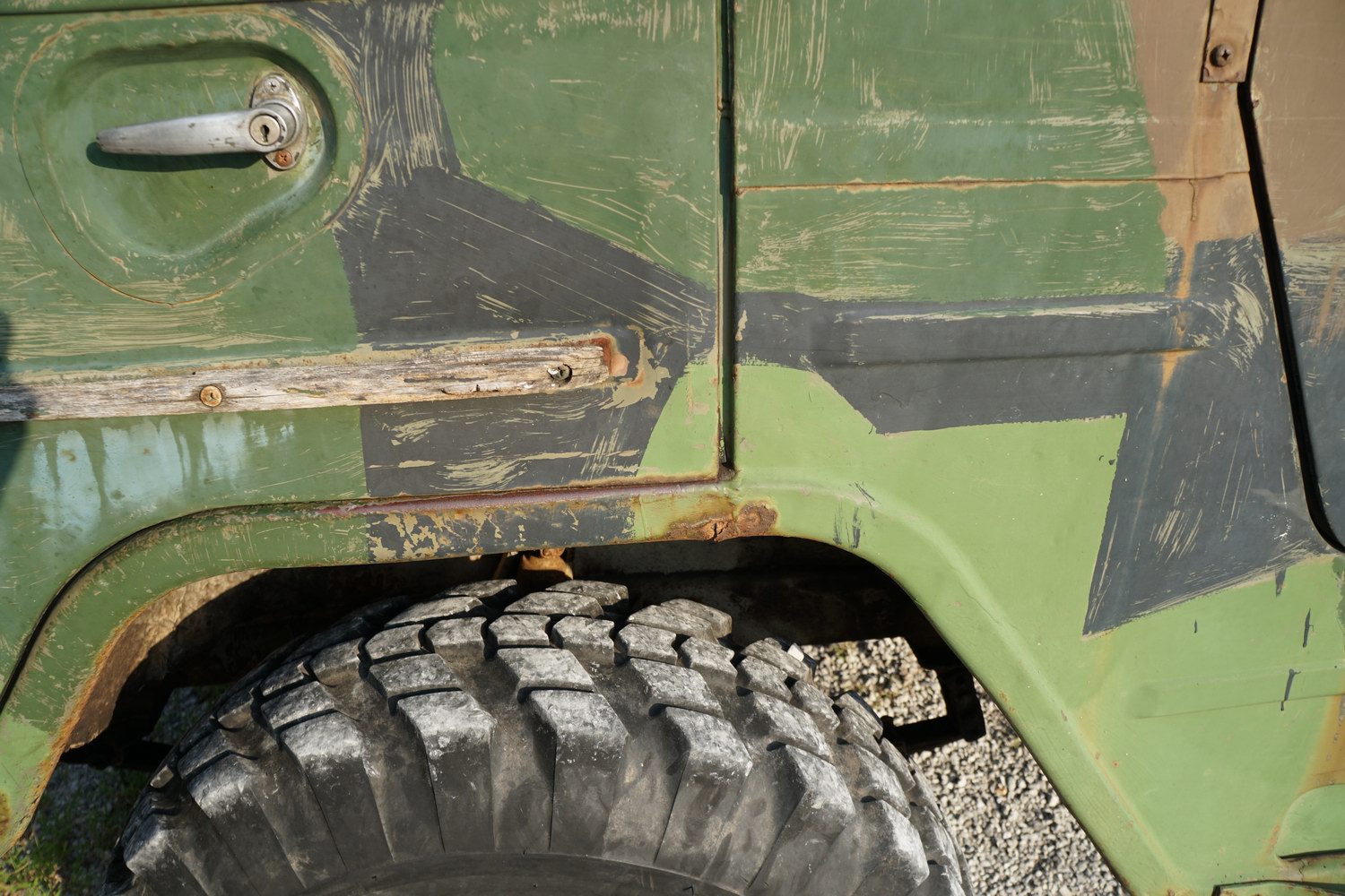 Volvo L3315  Radio Truck from Swedish Army  
The  ..