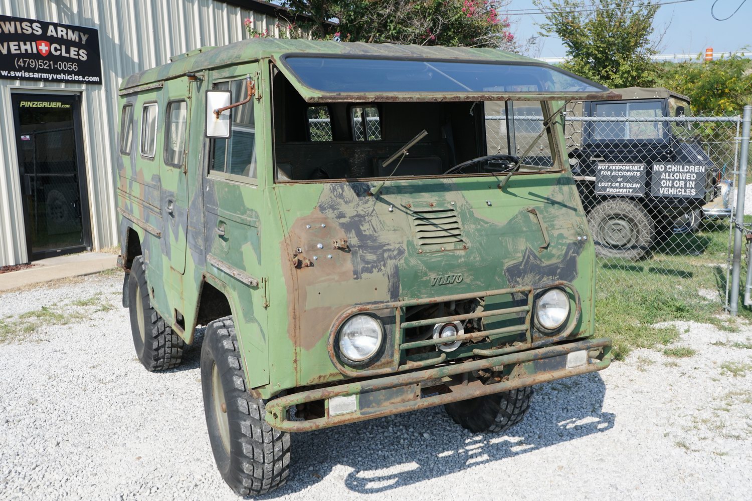 Volvo L3315  Radio Truck from Swedish Army  
The  ..