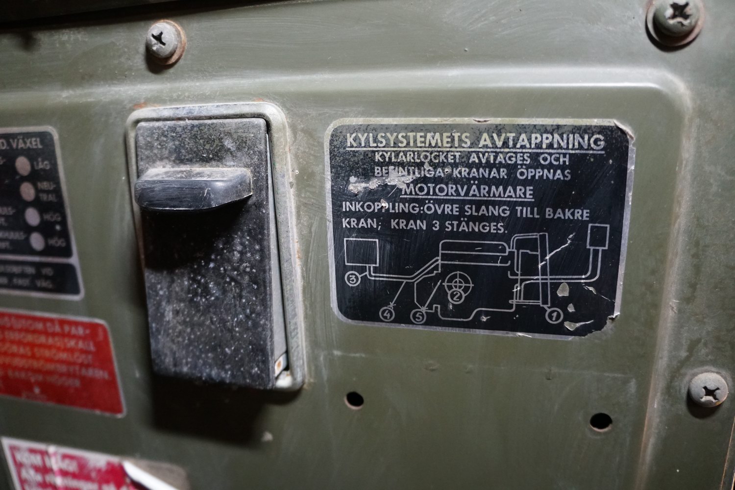 Volvo L3315  Radio Truck from Swedish Army  
The  ..