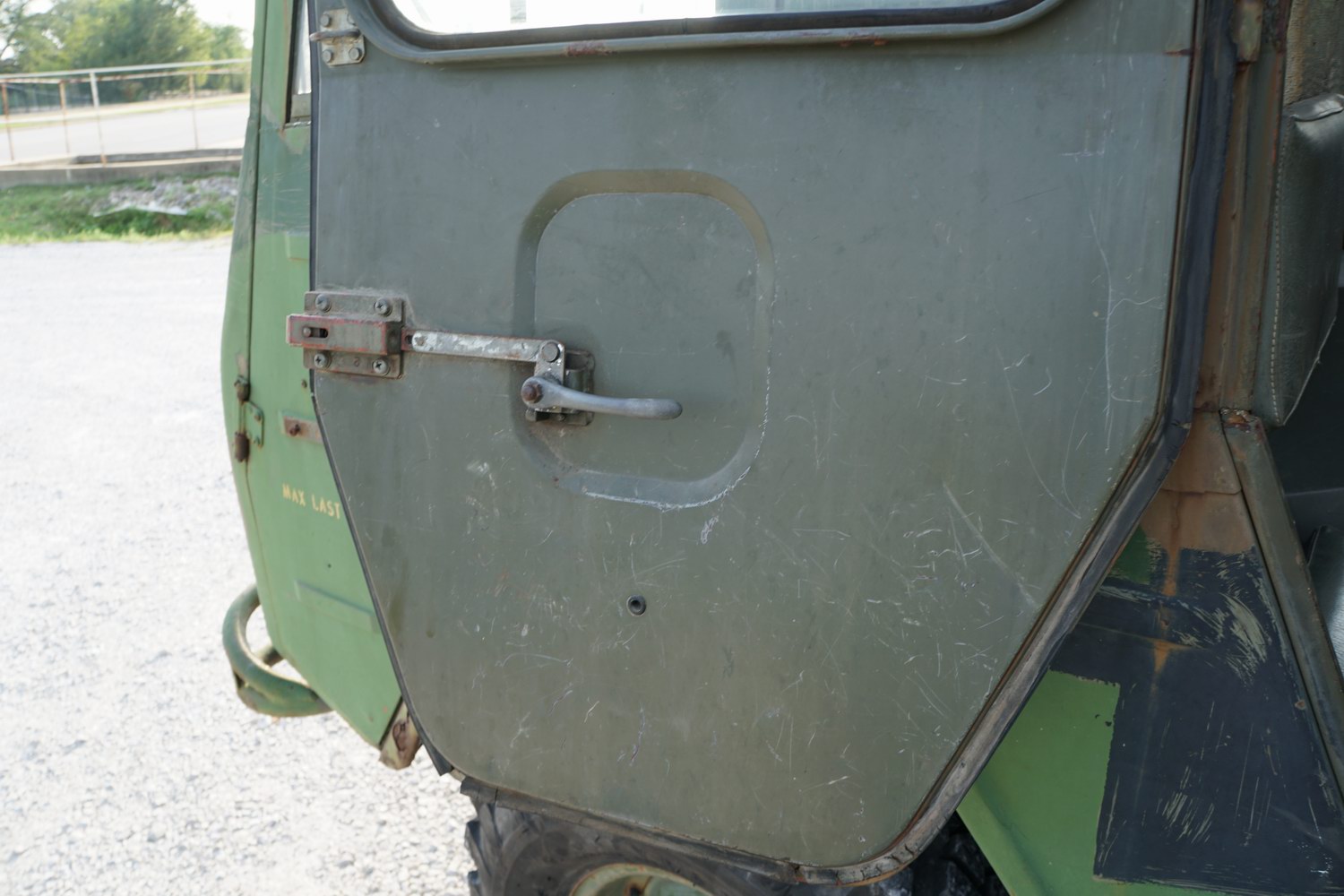Volvo L3315  Radio Truck from Swedish Army  
The  ..