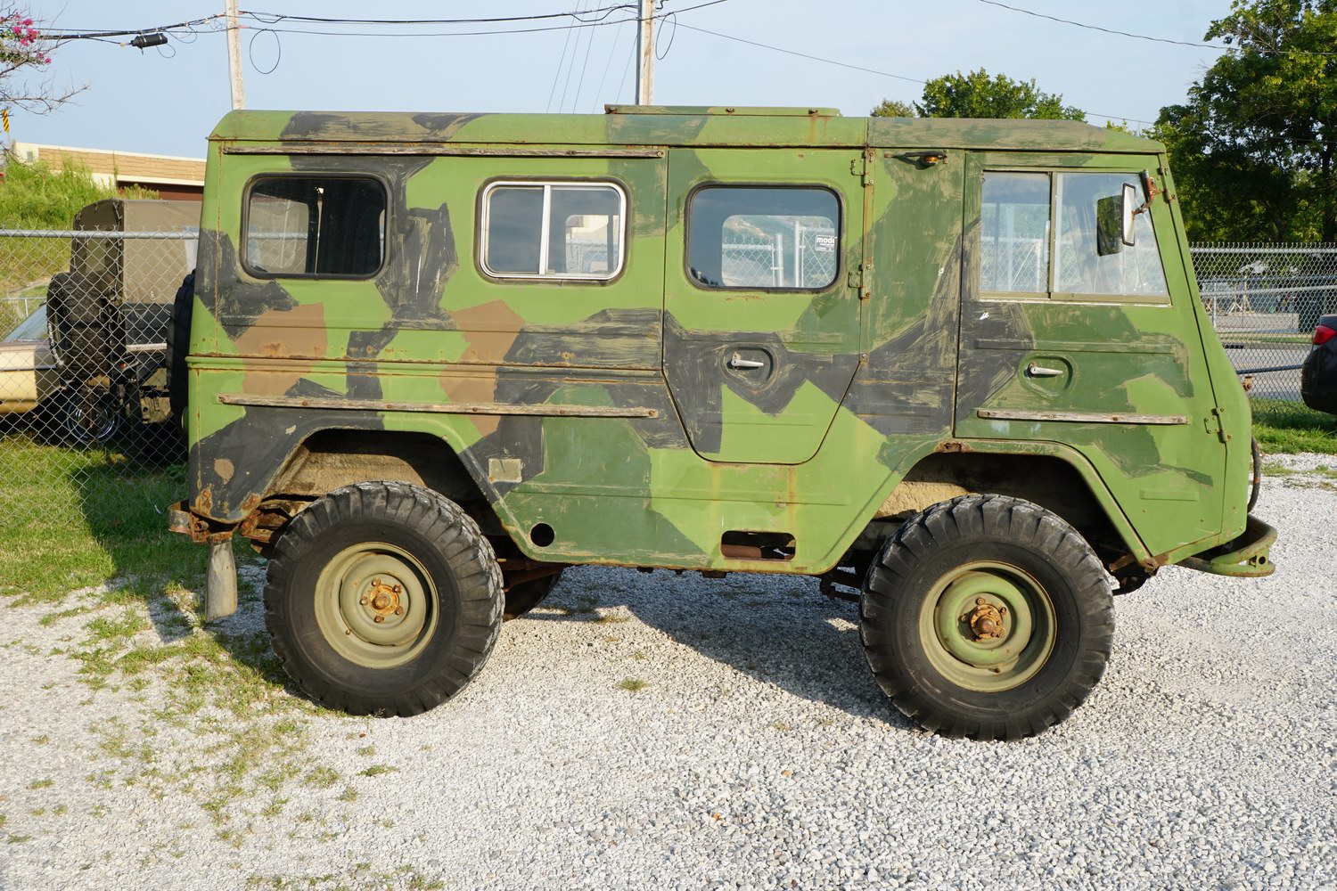 Volvo L3315  Radio Truck from Swedish Army  
The  ..
