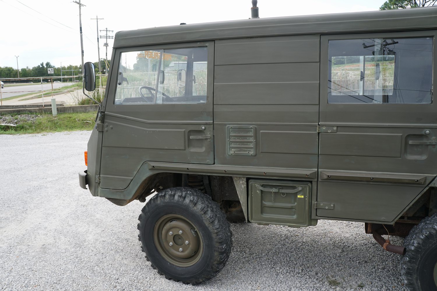 Very Rare Pinzgauer 712K Swiss Army Version
Origi ..