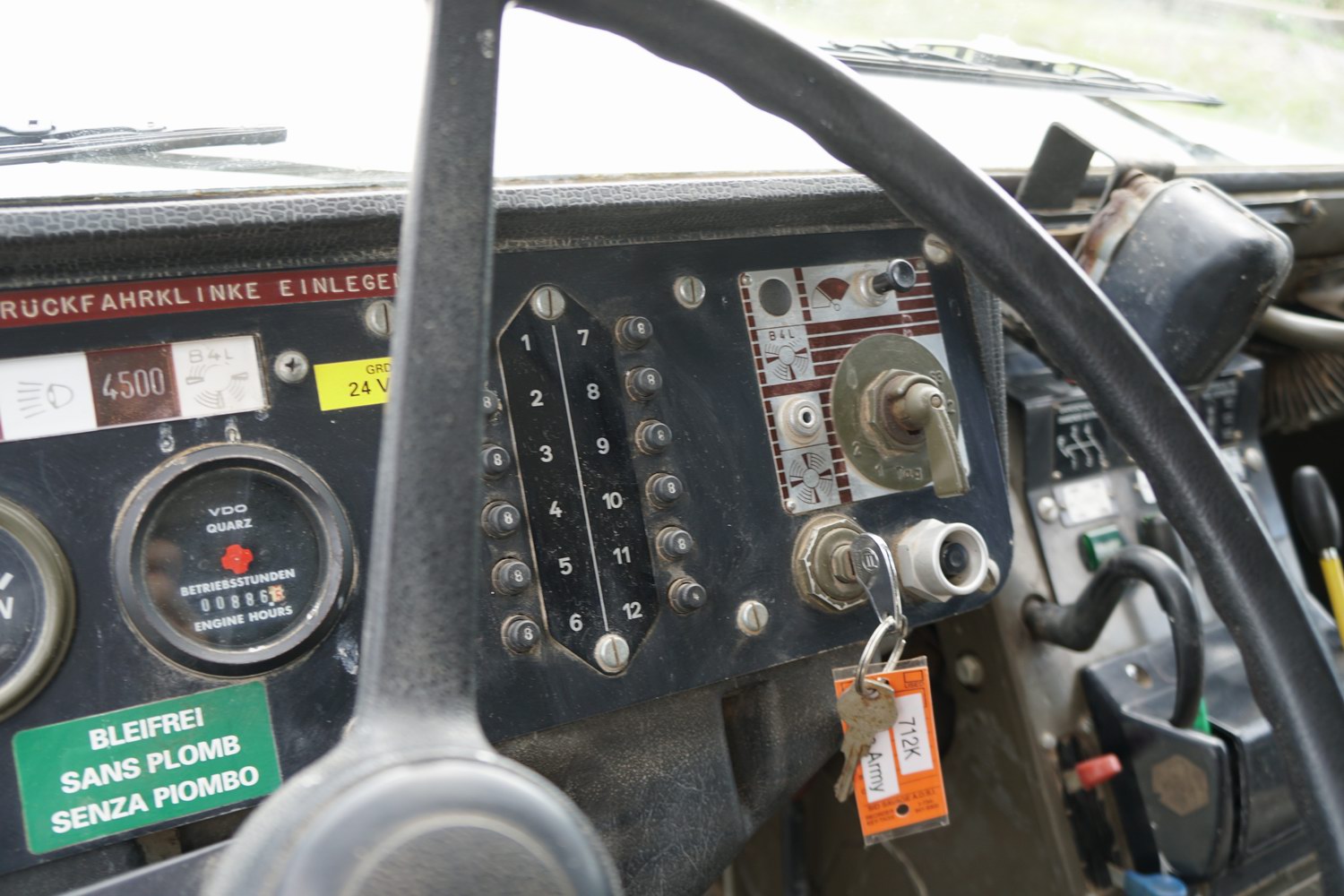 Very Rare Pinzgauer 712K Swiss Army Version
Origi ..