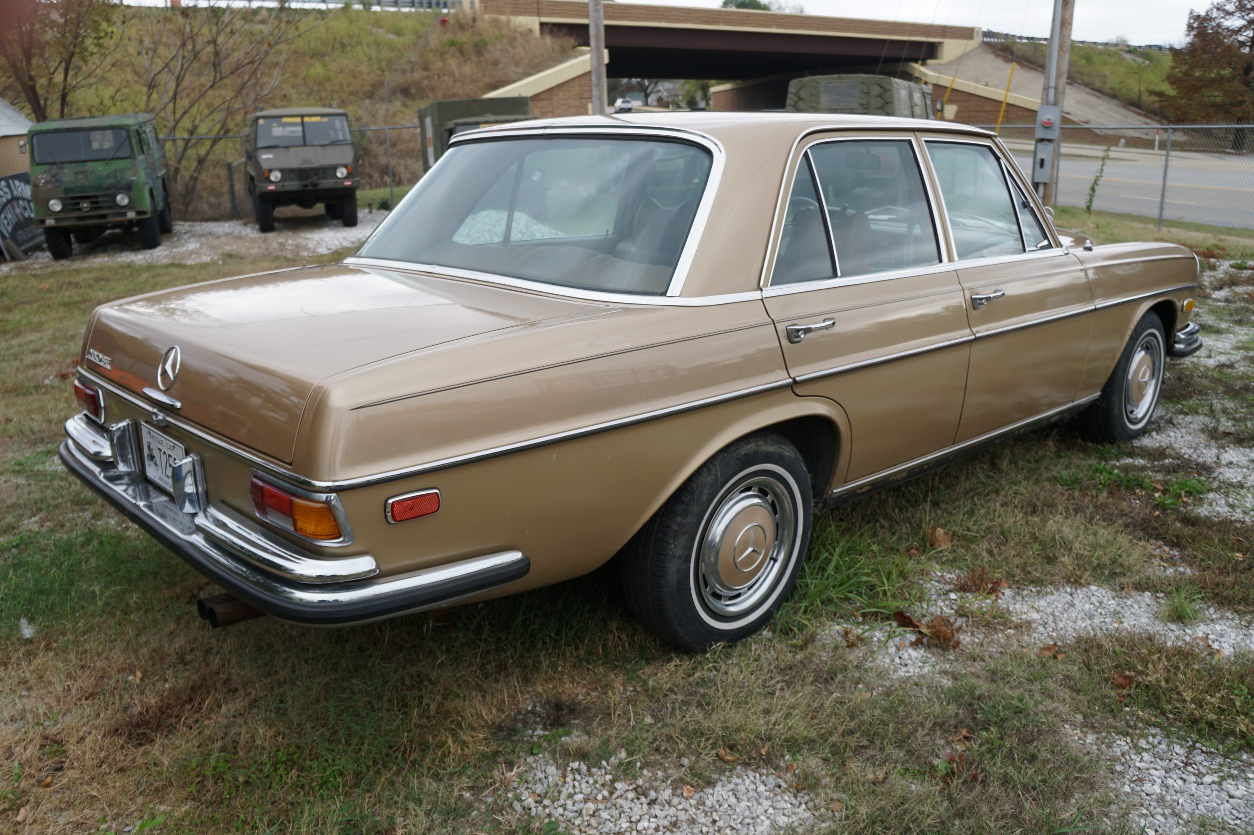 Mercedes 280SE   Starts and Drives 
All Original, ..