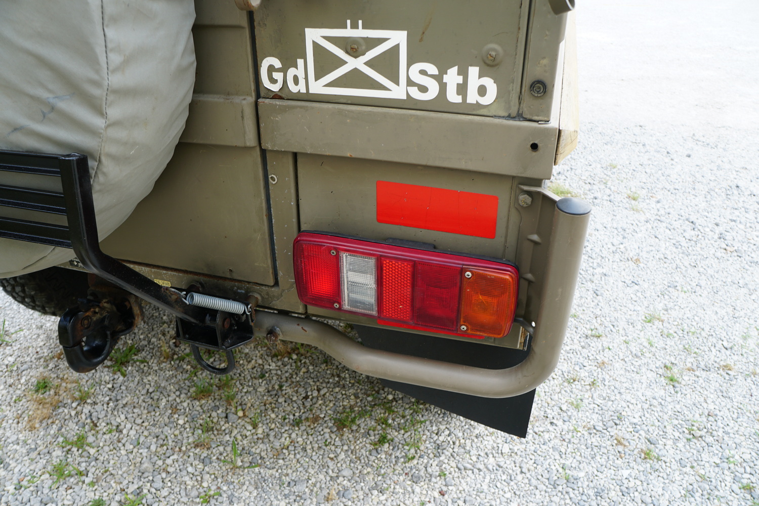 Austrian Military 712M Troop Carrier in good condi ..