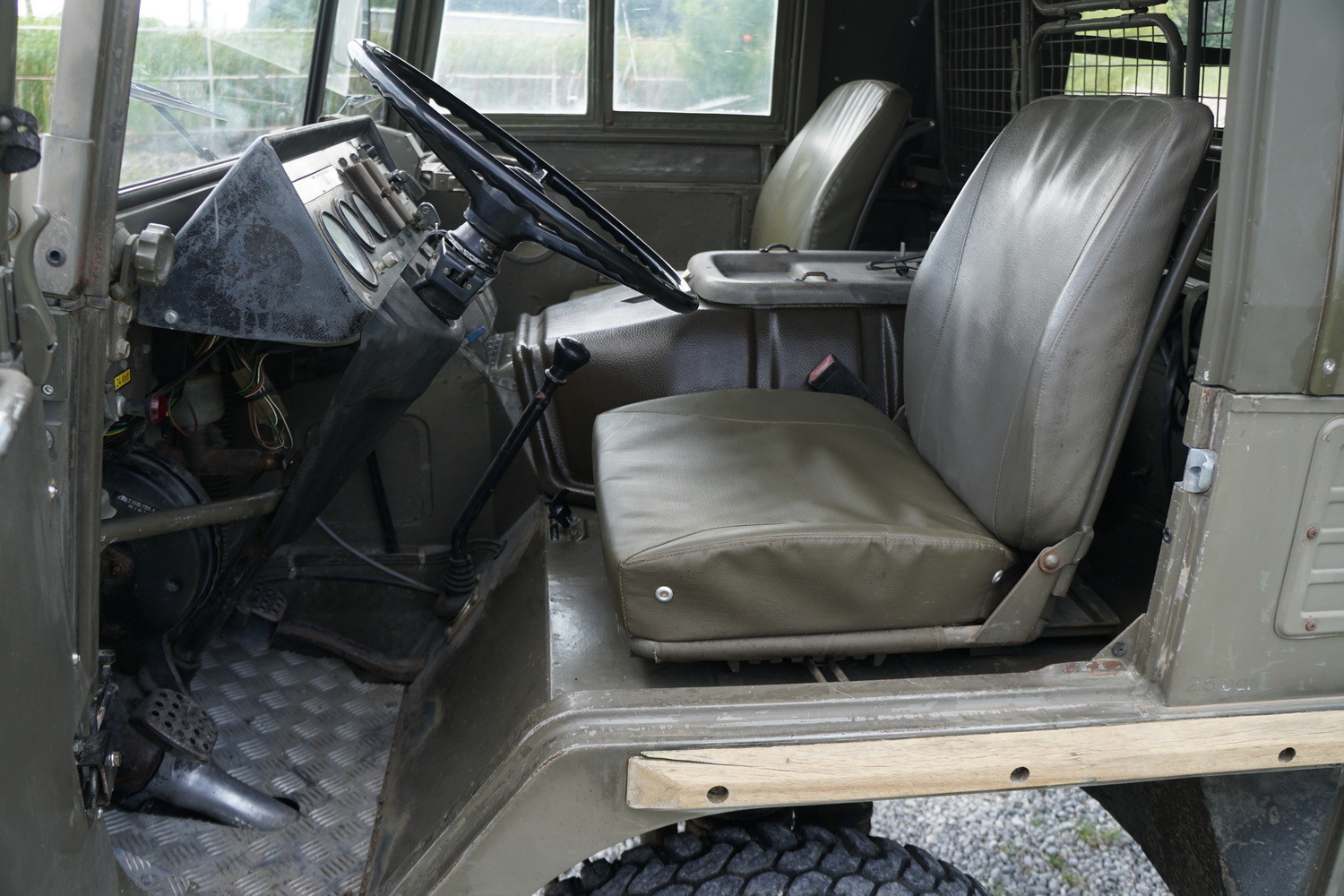 Austrian Military 712M Troop Carrier in good condi ..