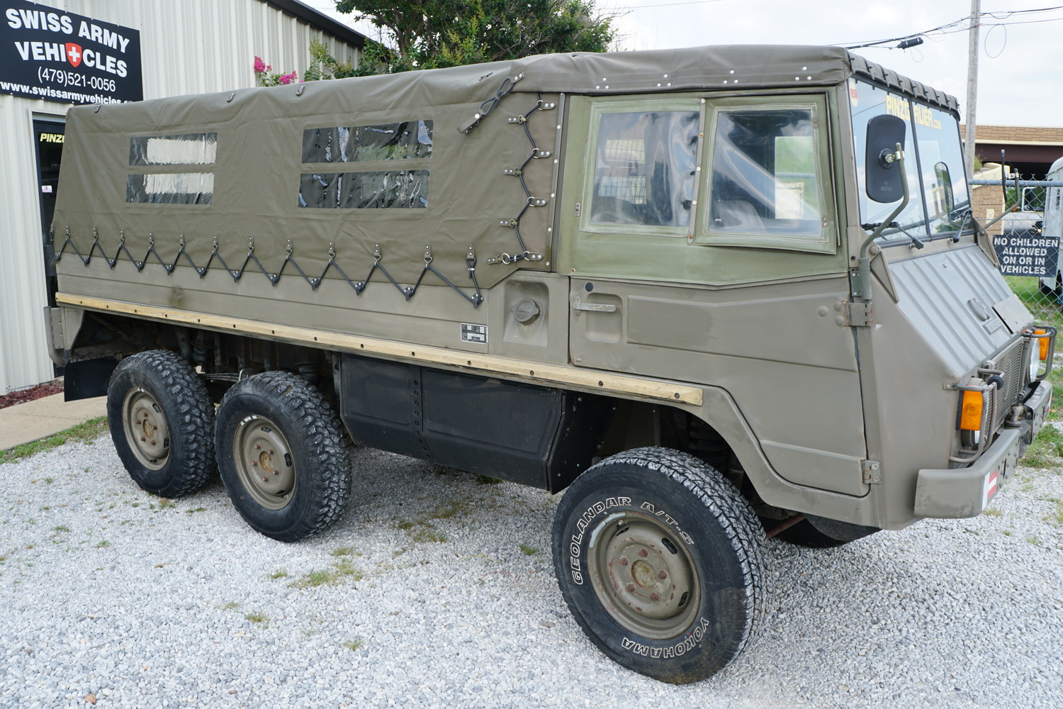Austrian Military 712M Troop Carrier in good condi ..