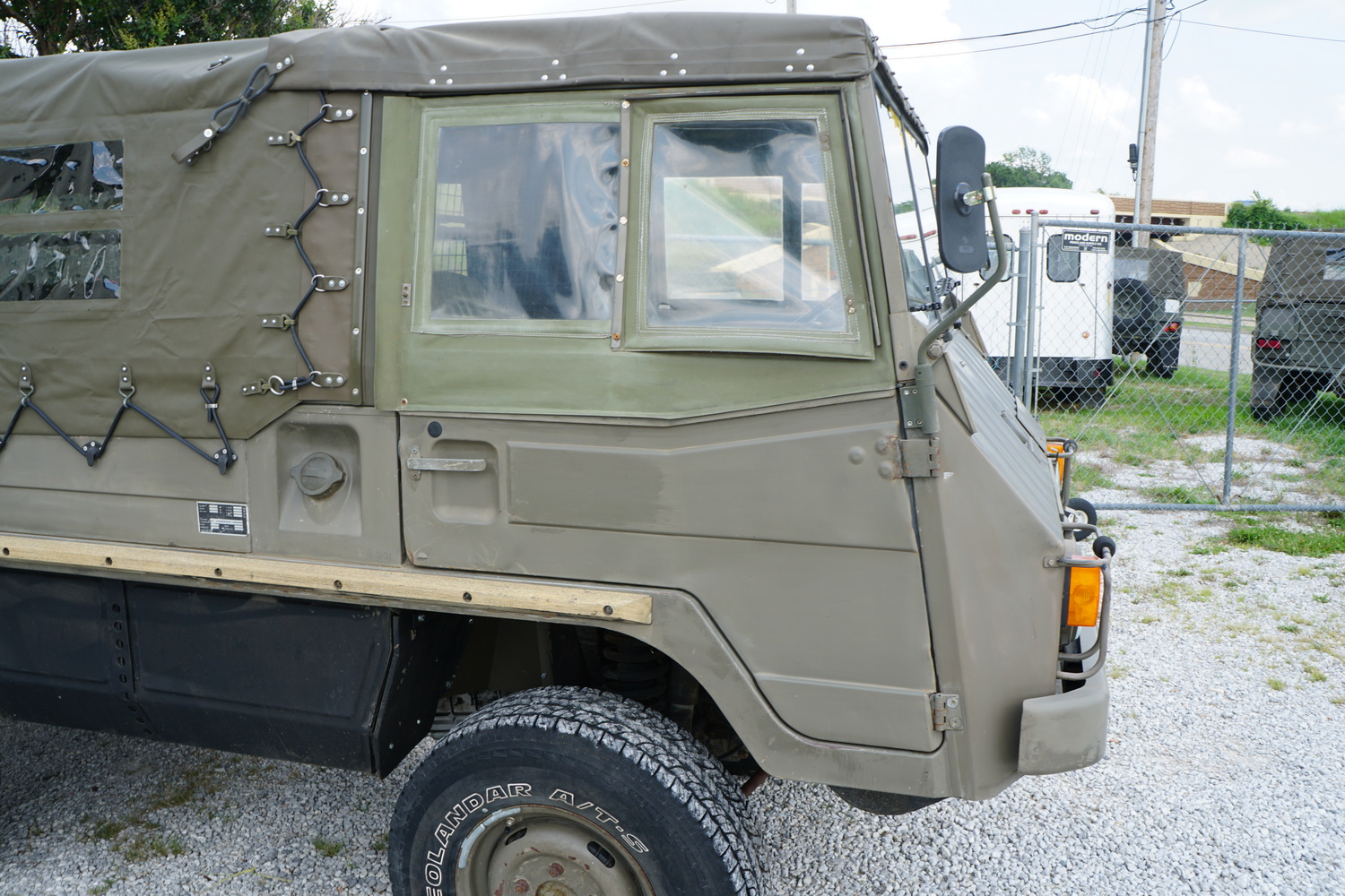 Austrian Military 712M Troop Carrier in good condi ..