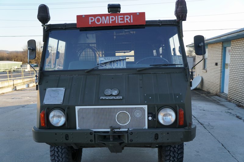All original 6x6 Swiss Military Firetruck with ver ..