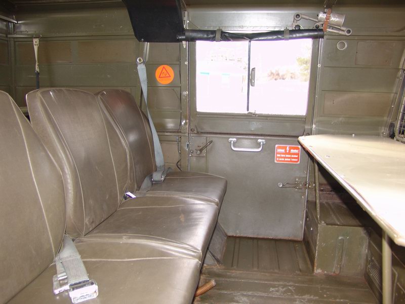 Swiss Army Radio Truckgood mechanical, nice inter ..