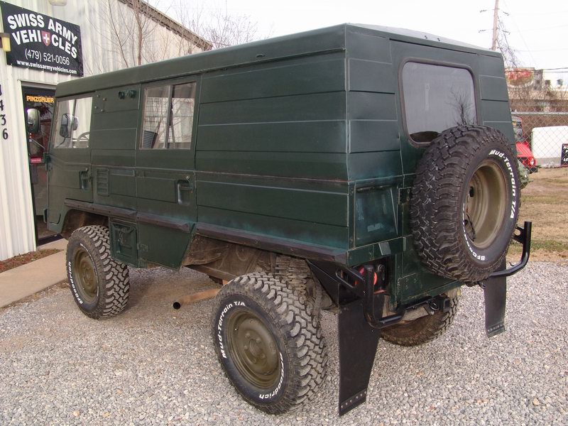 Swiss Army Radio Truckgood mechanical, nice inter ..