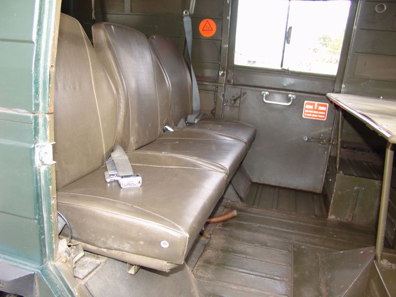 Swiss Army Radio Truckgood mechanical, nice inter ..