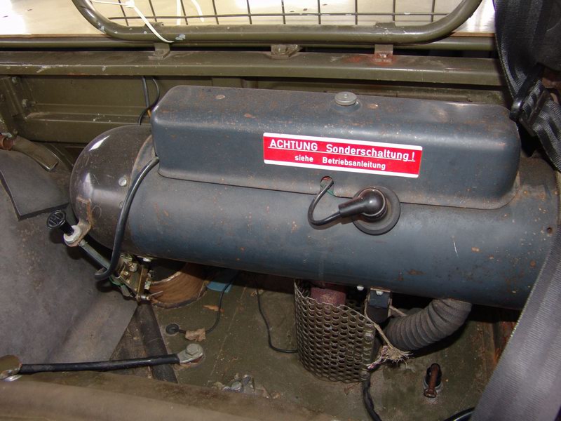 Swiss Army Radio Truckgood mechanical, nice inter ..