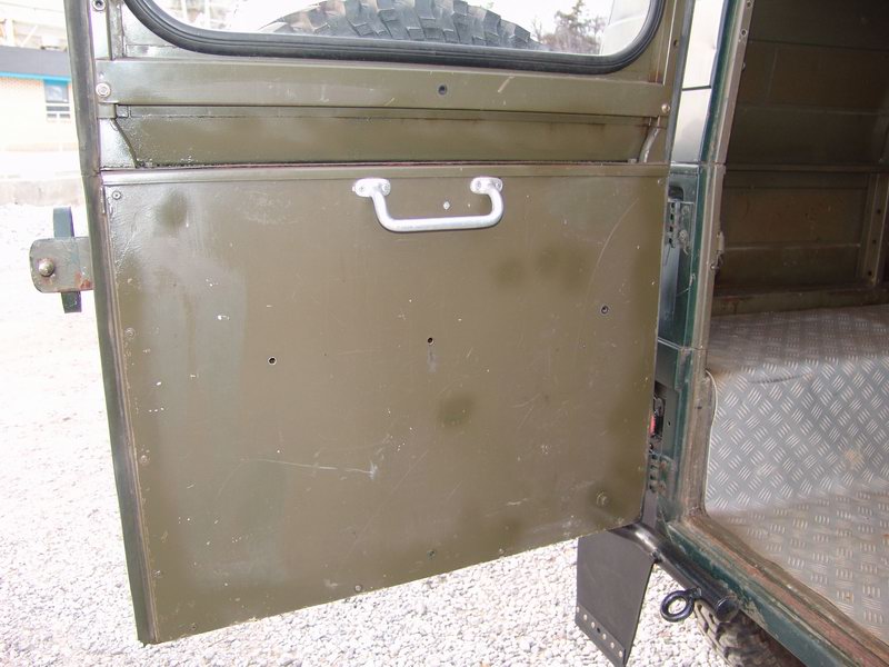 Swiss Army Radio Truckgood mechanical, nice inter ..