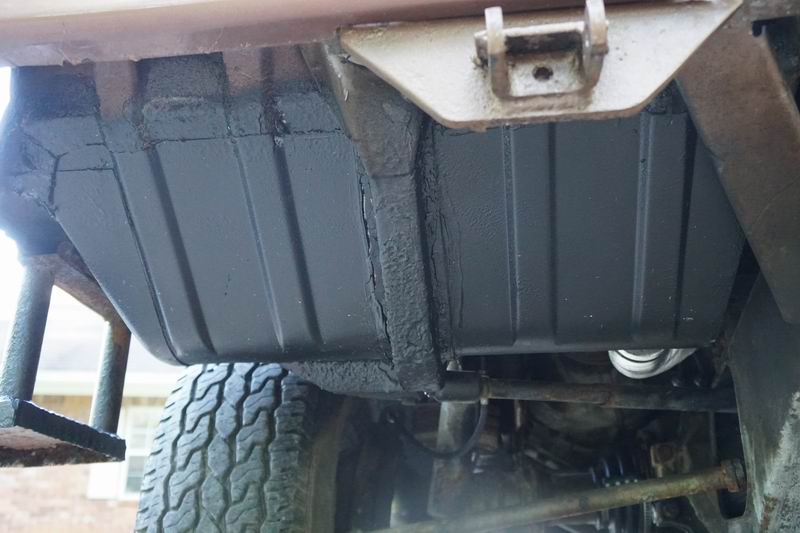 Troop Carrier with 4 rear seats. 
In good mechani ..