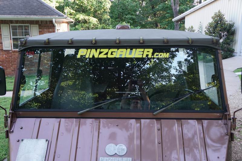 Troop Carrier with 4 rear seats. 
In good mechani ..