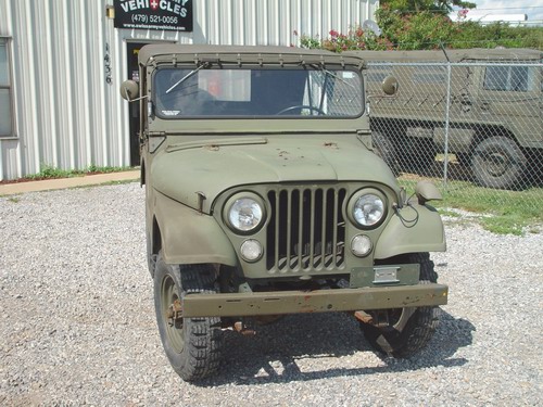 All original Swiss Army Jeep 
Tailgate, rear Seat ..