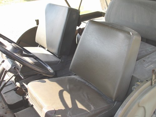 All original Swiss Army Jeep 
Tailgate, rear Seat ..