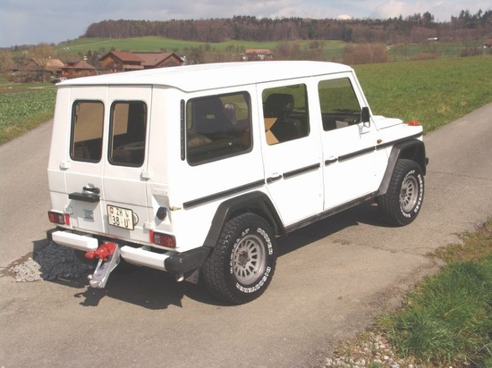 2.8 Liter 6 Cyl Gasoline Engine with 156HP, 4 Spee ..